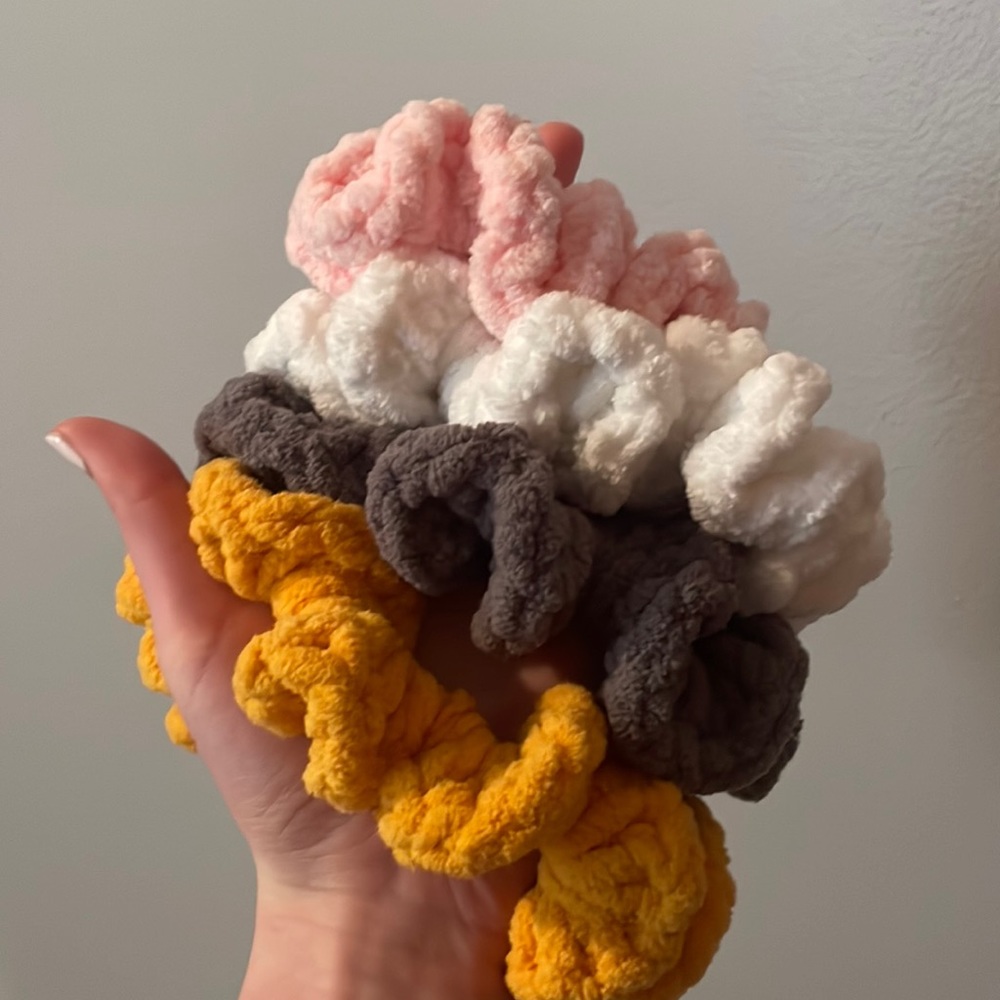large crochet scrunchies